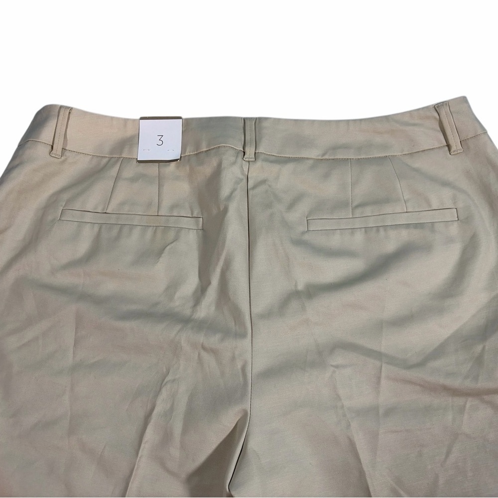 Chicos Shorts Size 3 Beige Pockets Flat Front Bermuda Cotton Blend - Picture 3 of 10